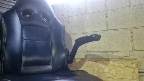 Snapshot of useme975 chatting on December 23, 7:20 pm useme975 online show from December 23, 7:20 pm