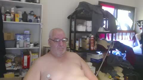 Snapshot of usgoober chatting on December 22, 2:38 pm Eric online show from December 22, 2:38 pm