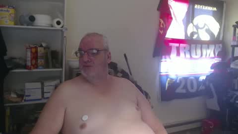 Snapshot of usgoober chatting on January 11, 3:20 pm Eric online show from January 11, 3:20 pm