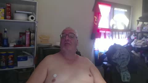 Snapshot of usgoober chatting on February 1, 2:45 pm Eric online show from February 1, 2:45 pm