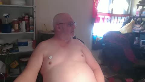 Snapshot of usgoober chatting on February 16, 3:38 pm Eric online show from February 16, 3:38 pm