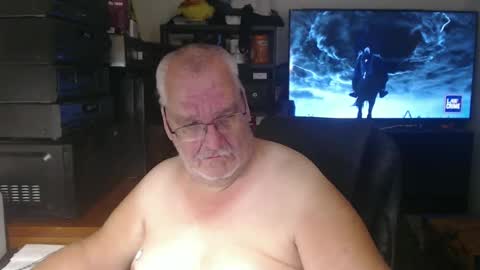 Snapshot of usgoober chatting on October 10, 4:00 am Eric online show from October 10, 4:00 am