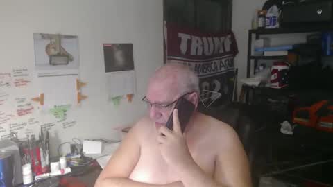 Snapshot of usgoober chatting on November 18, 12:20 pm Eric online show from November 18, 12:20 pm