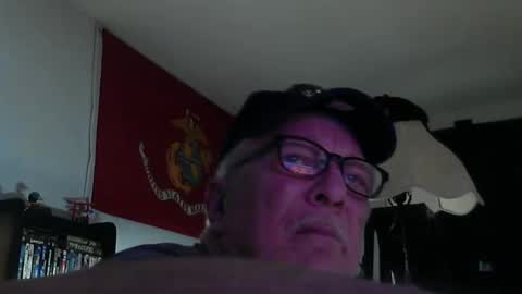 Snapshot of usmcmark63 chatting on February 16, 11:16 pm lookin for free fun online show from February 16, 11:16 pm