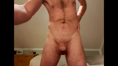 Snapshot of uwe_online chatting on November 16, 8:25 pm UWE online show from November 16, 8:25 pm