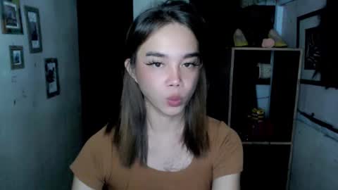 Snapshot of uxie_mew chatting on November 23, 6:46 am Ahn Chiyo online show from November 23, 6:46 am