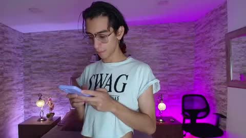 UYUKIE online show from May 2, 3:11 am