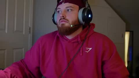 v_for_veng online show from March 1, 8:02 am