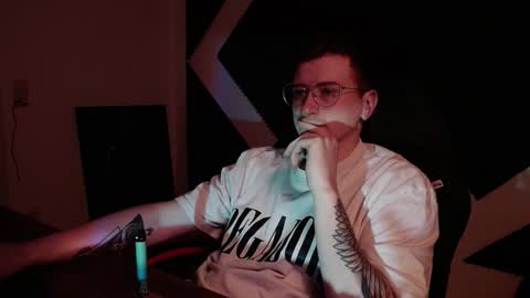 Snapshot of vacation__ chatting on November 27, 3:47 pm vacation__ online show from November 27, 3:47 pm