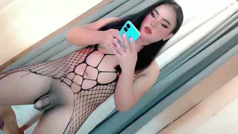 JESS - DONT FORGET TO FOLLOW ME AND GIVE ME THUMBS UP online show from January 11, 12:21 pm