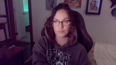 Snapshot of vagelicious chatting on October 8, 11:30 am vagelicious online show from October 8, 11:30 am