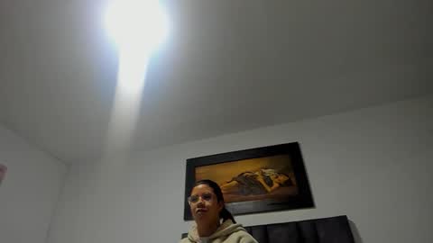 Vahiolet smith online show from January 18, 3:32 am