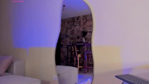 Snapshot of vahl_ chatting on October 2, 7:26 am Vahl new and only account online show from October 2, 7:26 am