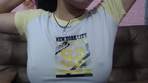 Vainilla online show from February 19, 1:51 am