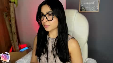 Snapshot of val_varago chatting on December 21, 3:02 am val_varago online show from December 21, 3:02 am