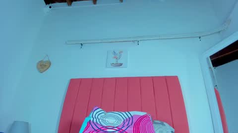 Snapshot of valen_rose0 chatting on February 3, 12:03 pm VALENTINA 3 online show from February 3, 12:03 pm