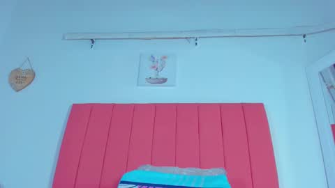 Snapshot of valen_rose0 chatting on March 7, 12:01 pm VALENTINA 3 online show from March 7, 12:01 pm