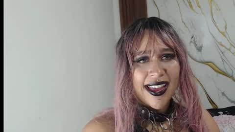 valen_ross7 online show from March 8, 10:35 pm