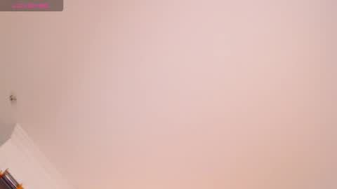 Snapshot of valen_ross_ chatting on October 26, 2:34 pm valentina Rossi 3 online show from October 26, 2:34 pm