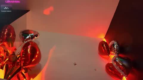 Snapshot of valengray chatting on February 13, 2:31 pm Valen online show from February 13, 2:31 pm