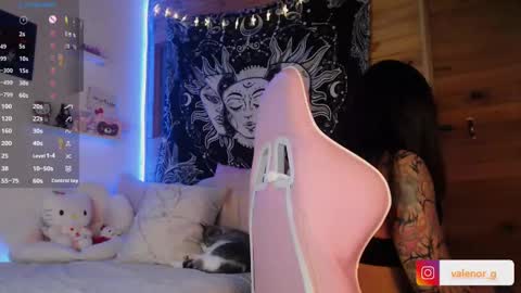 Snapshot of valenor_ chatting on February 15, 6:55 am valentina online show from February 15, 6:55 am
