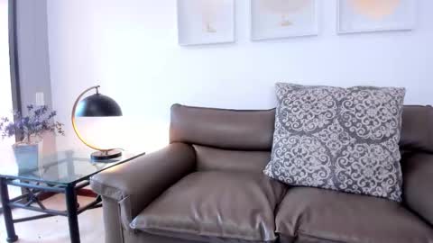 Snapshot of valensweetlove chatting on September 29, 9:41 pm Valen online show from September 29, 9:41 pm