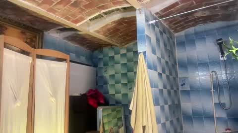   Valentin  independent Cam Boy     online show from March 31, 12:49 pm