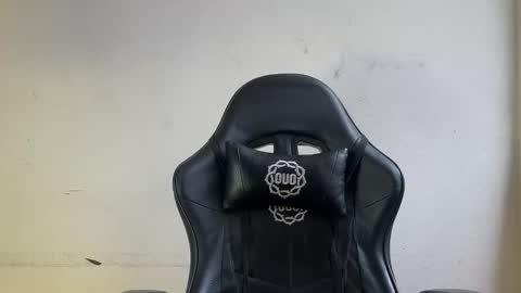   Valentin  independent Cam Boy     online show from April 15, 7:58 pm