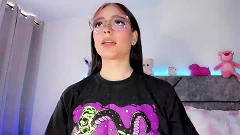 Snapshot of valentina_alba chatting on January 13, 2:00 pm Valentina online show from January 13, 2:00 pm