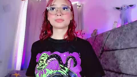 Snapshot of valentina_alba chatting on October 12, 7:02 pm Valentina online show from October 12, 7:02 pm