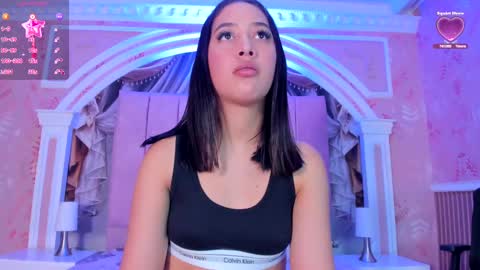 Snapshot of valentina_cortes72 chatting on February 21, 2:38 pm Valentina online show from February 21, 2:38 pm