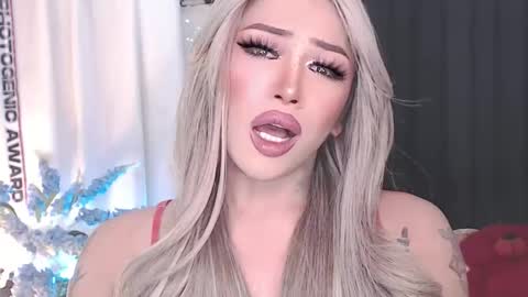 Amanda online show from April 8, 9:59 pm