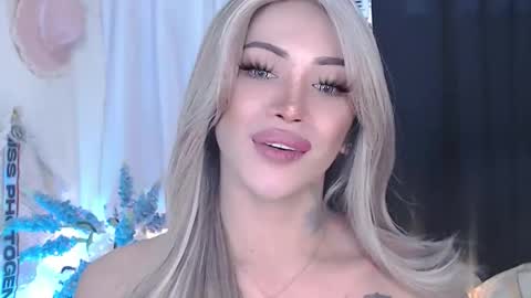 Amanda online show from April 15, 7:15 am