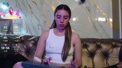 Snapshot of valentina_red18 chatting on October 11, 2:26 pm Valentina online show from October 11, 2:26 pm