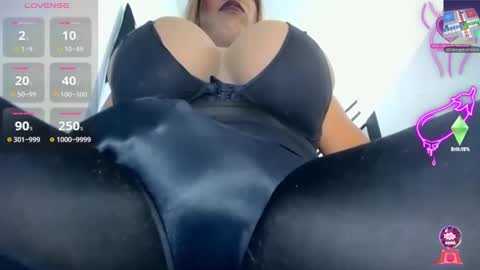 valentinabigcock23 online show from October 11, 8:07 pm