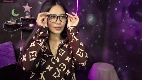 Snapshot of valentinarojass_ chatting on May 7, 6:35 pm valentinarojass_ online show from May 7, 6:35 pm