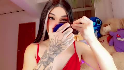 Snapshot of valentinne_marian chatting on February 17, 7:26 am Marian online show from February 17, 7:26 am