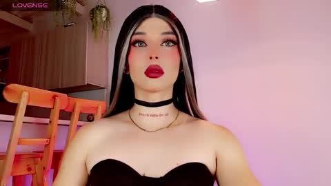 Snapshot of valentinne_marian chatting on February 26, 5:31 am Marian online show from February 26, 5:31 am