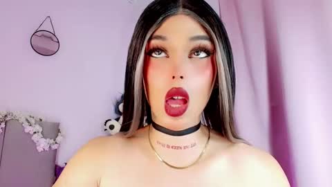 Snapshot of valentinne_marian chatting on March 10, 1:10 pm Marian online show from March 10, 1:10 pm