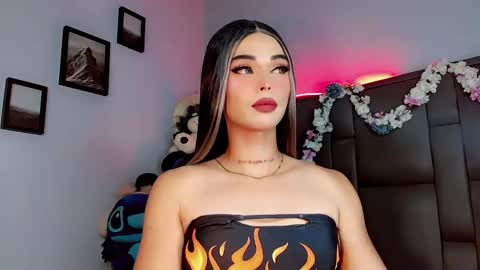 Snapshot of valentinne_marian chatting on September 29, 7:57 am Marian online show from September 29, 7:57 am