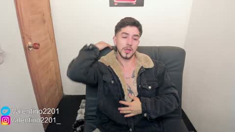 Snapshot of valentino2201 chatting on February 7, 11:45 pm valentino online show from February 7, 11:45 pm