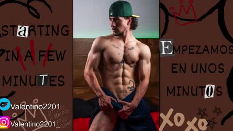 Snapshot of valentino2201 chatting on February 23, 1:35 am valentino online show from February 23, 1:35 am