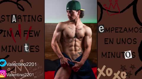 Snapshot of valentino2201 chatting on February 24, 3:23 am valentino online show from February 24, 3:23 am