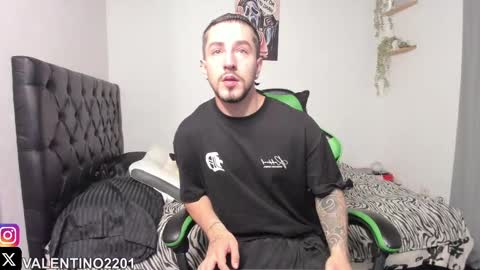 Snapshot of valentino2201 chatting on September 11, 10:54 pm valentino online show from September 11, 10:54 pm