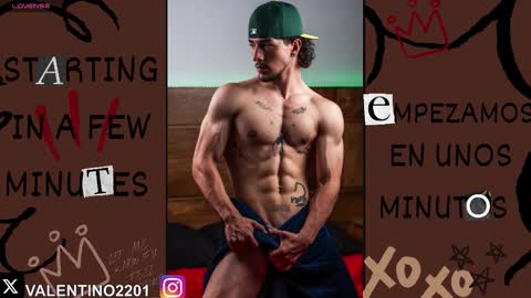 Snapshot of valentino2201 chatting on November 11, 12:32 am valentino online show from November 11, 12:32 am