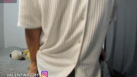 Snapshot of valentino2201 chatting on November 29, 12:57 am valentino online show from November 29, 12:57 am