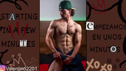 Snapshot of valentino2201 chatting on December 16, 1:10 am valentino online show from December 16, 1:10 am