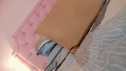 Vale Toro  online show from February 1, 2:56 pm