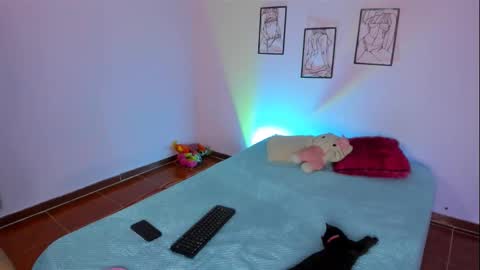 Snapshot of valeri_10 chatting on September 28, 2:17 am valeri_10 online show from September 28, 2:17 am