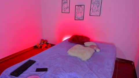 Snapshot of valeri_10 chatting on October 3, 2:41 am valeri_10 online show from October 3, 2:41 am